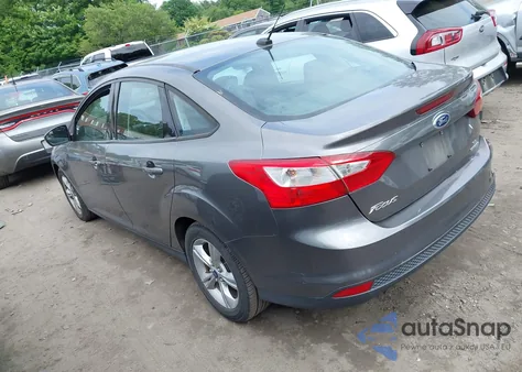 2013 Ford Focus Se z USA, uszkodzony, nr VIN 1FADP3F21DL348326
